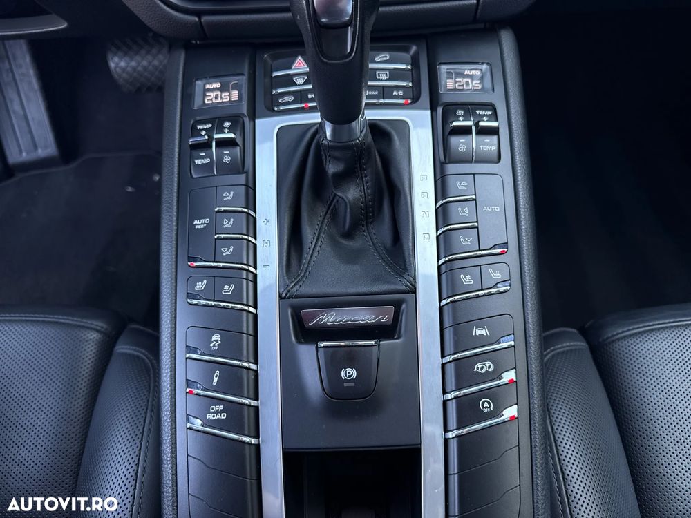 Porsche Macan Turbo PDK - 18