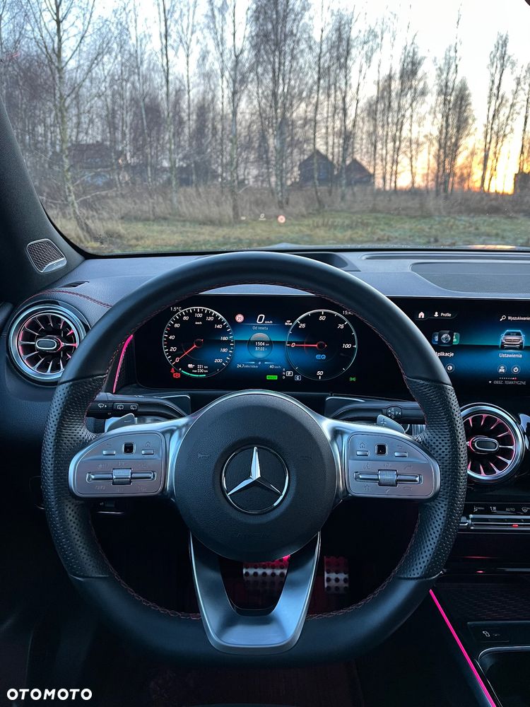 Mercedes-Benz EQB 350 66.5kWh 4-Matic AMG Line - 17