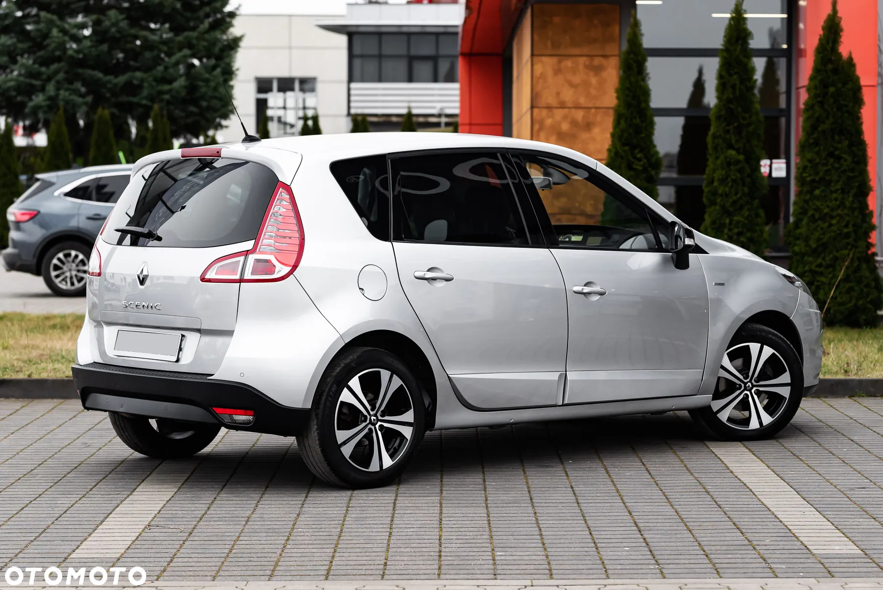 Renault Scenic 2.0 16V 140 CVT Bose Edition - 10