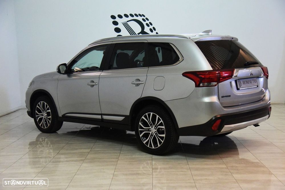 Mitsubishi Outlander 2.2 DI-D Intense - 9