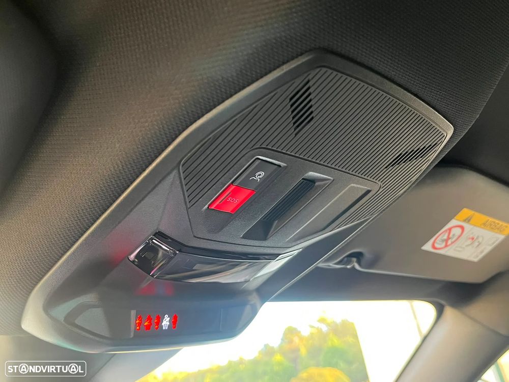 Peugeot 408 1.6 Hybrid GT e-EAT8 - 33