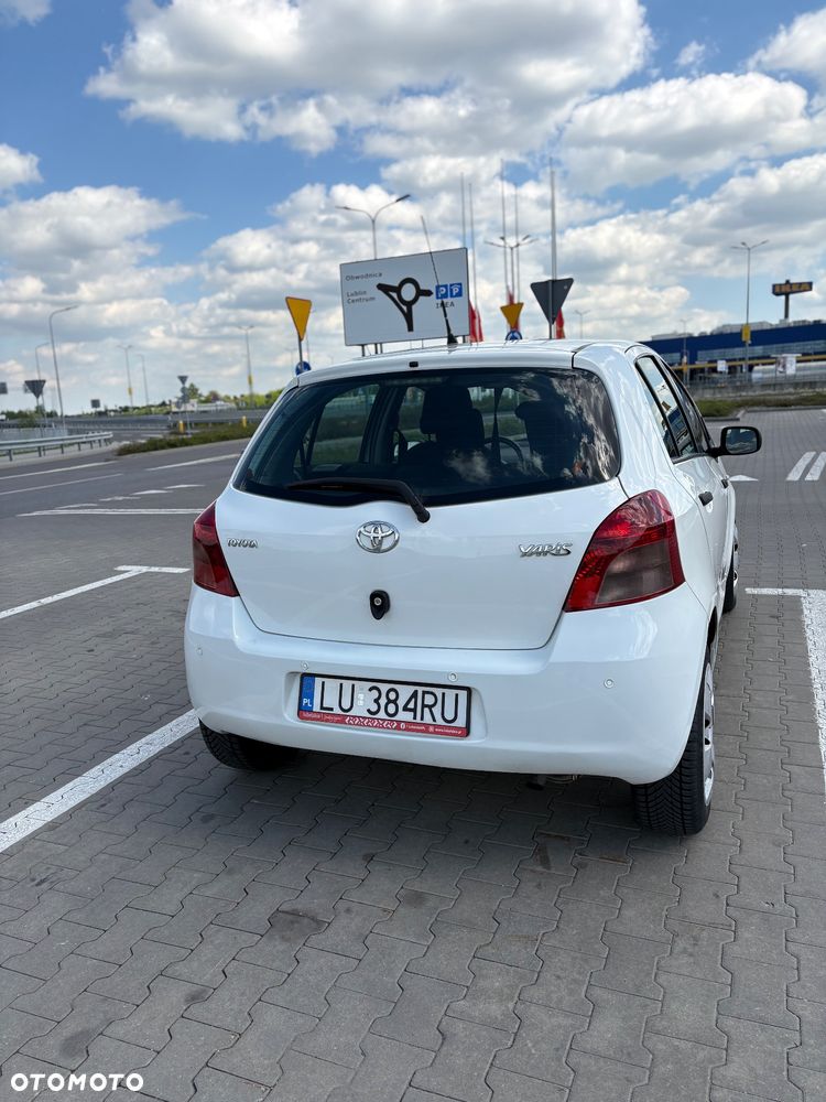 Toyota Yaris - 5