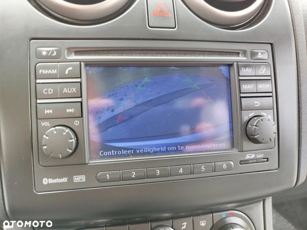Nissan Qashqai 1.5 dCi DPF 360 - 11