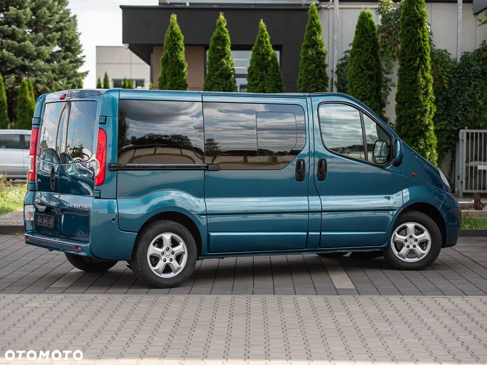 Opel Vivaro - 10