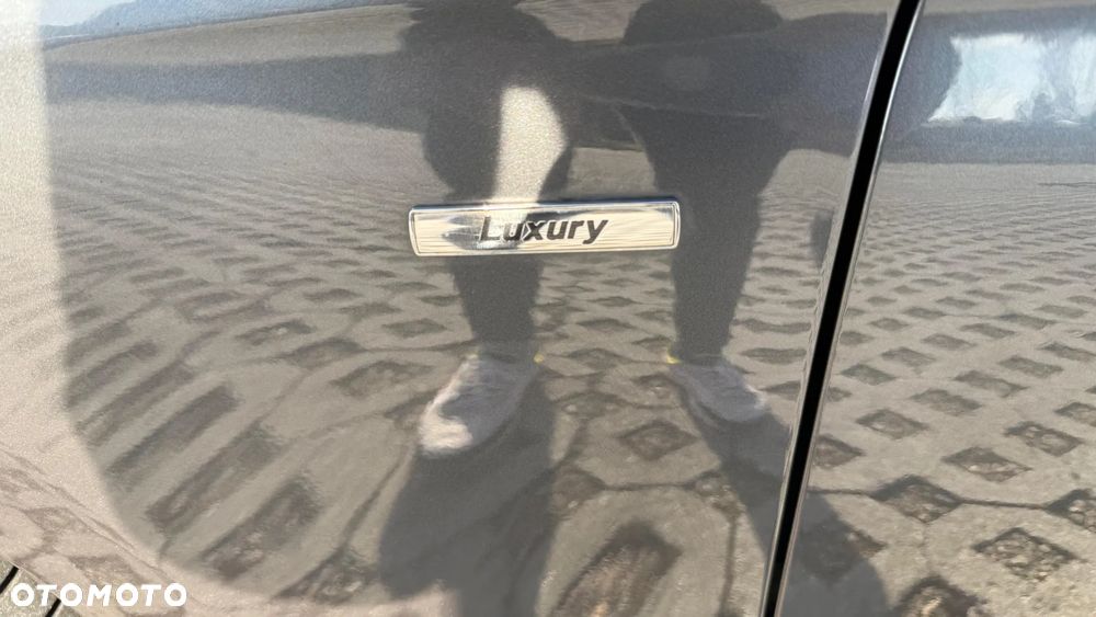 BMW Seria 3 320d Touring xDrive Luxury Line - 32