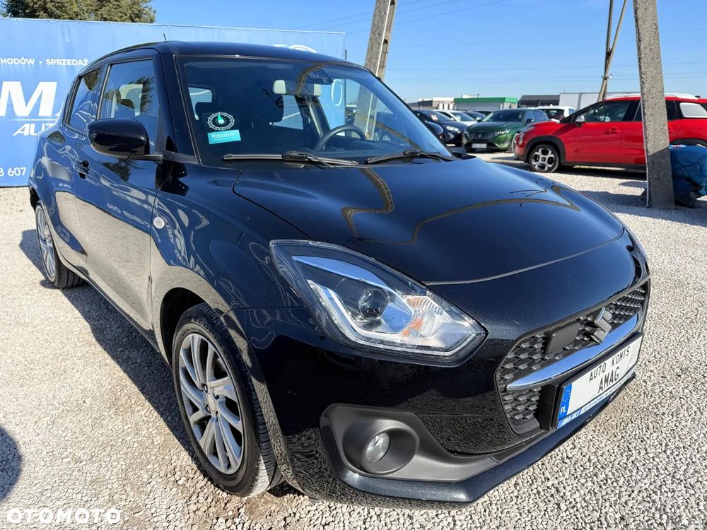 Suzuki Swift 1.2 Dualjet Hybrid MT Club - 4