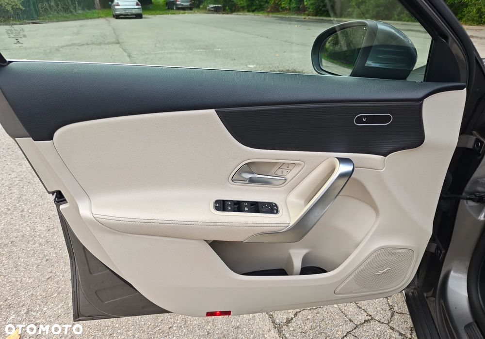 Mercedes-Benz Klasa A 180 7G-DCT Advanced Progressive - 14