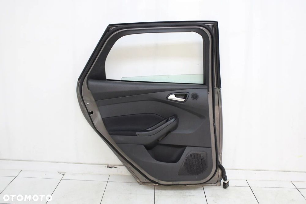 FORD FOCUS MK3 KOMBI 2010R- DRZWI LEWE LEWY TYŁ TYLNE VB - KOD LAKIERU - 6