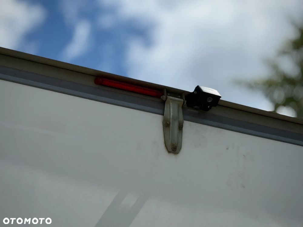 Fiat Ducato 2.3 131KM / Kontener 4,2m 8EP + Winda Palfinger 750kg / 250.476KM PRZEBIEG / 2019 ROK PRODUKCJI / ZAREJESTROWANY W PL / PO PRZEGLĄDZIE UDT / GOTOWY DO PRACY ! - 27