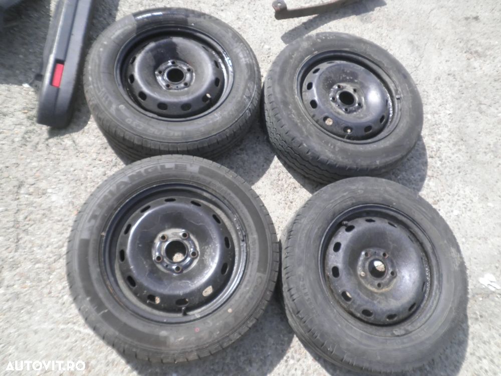 Jante 16" cu anvelope Opel Vivaro , Renault Trafic, 2016 6J ET50 205/65/16