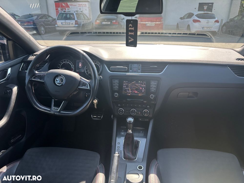 Skoda Octavia Combi Diesel 2.0 TDI DSG RS - 5