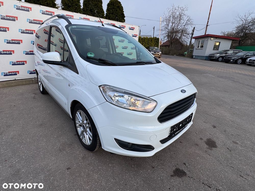 Ford Tourneo Courier 1.0 EcoBoost S&S Titanium - 5