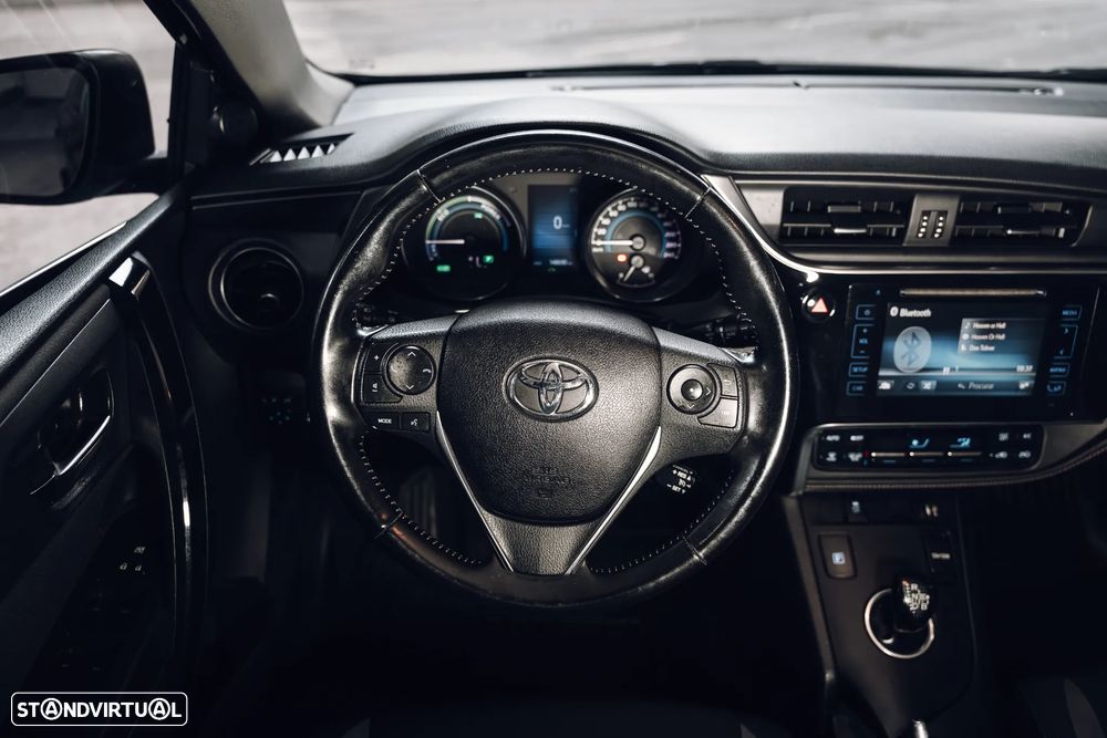 Toyota Auris 1.8 HSD Sport+Navi - 22