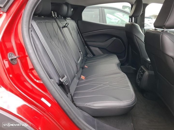 Ford Mustang Mach-E 75.7 kWh Base - 5