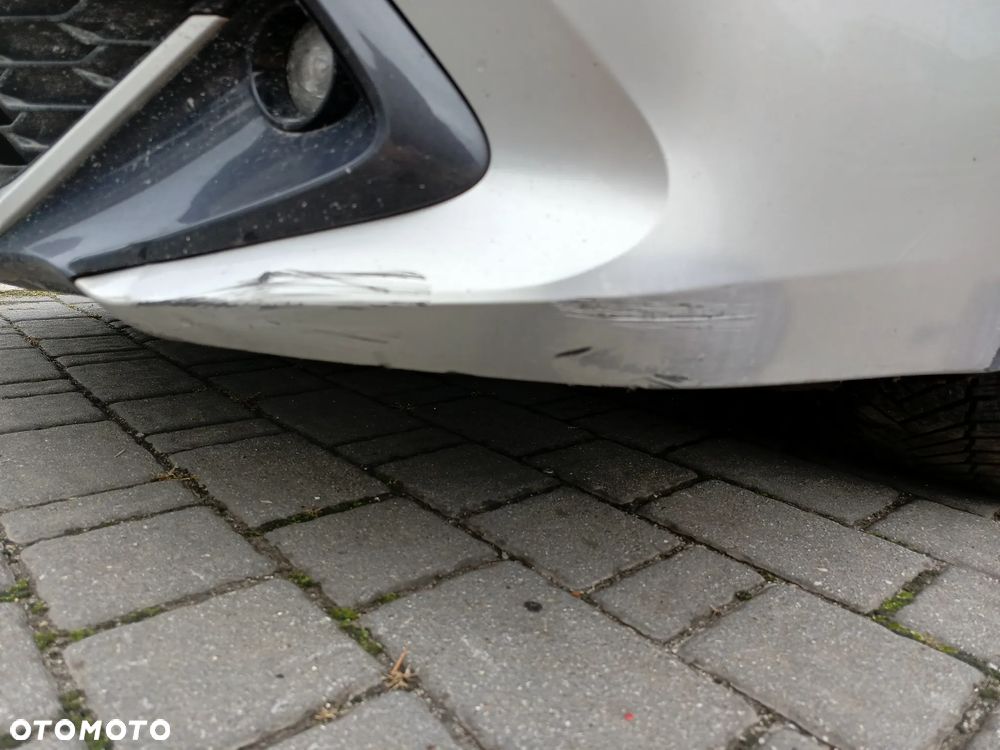 TOYOTA COROLLA E21 ZDERZAK PRZÓD PRZEDNI GOŁY 1J6 - 7