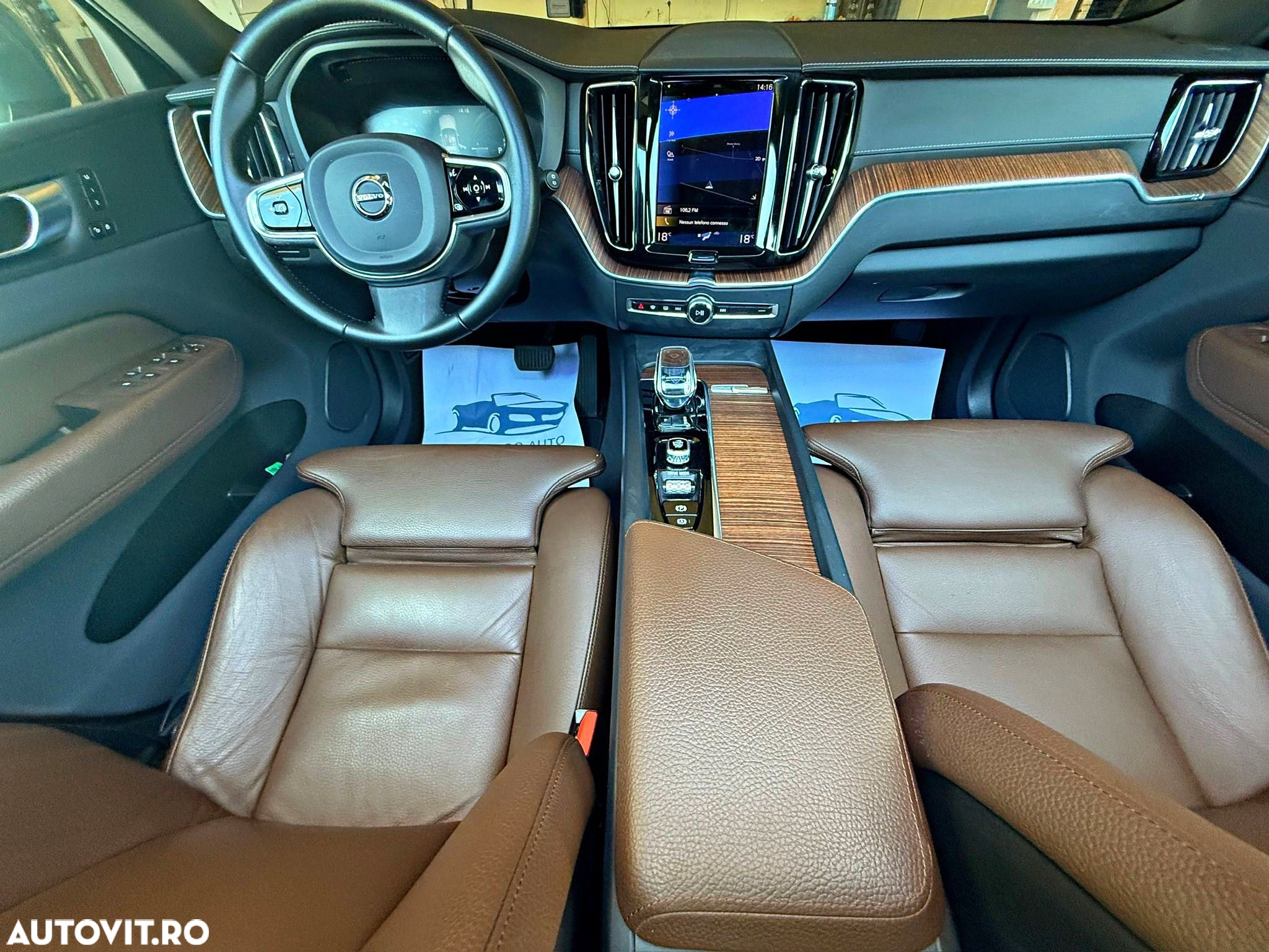 Volvo XC 60 Recharge T8 Twin Engine eAWD Inscription - 11