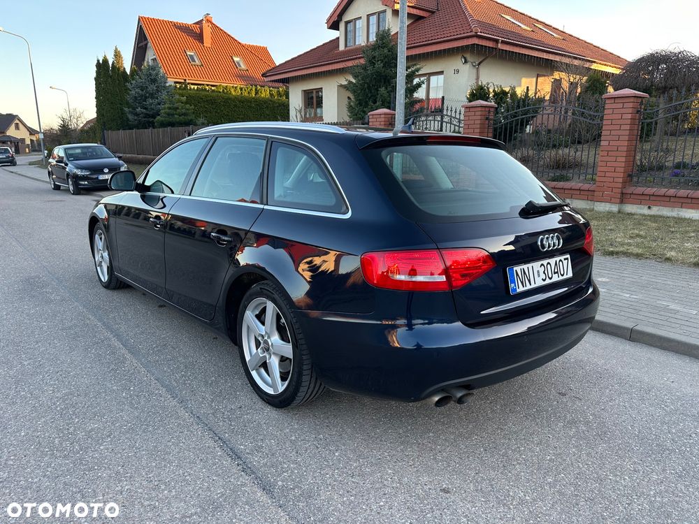 Audi A4 Avant 2.0 TDI - 9