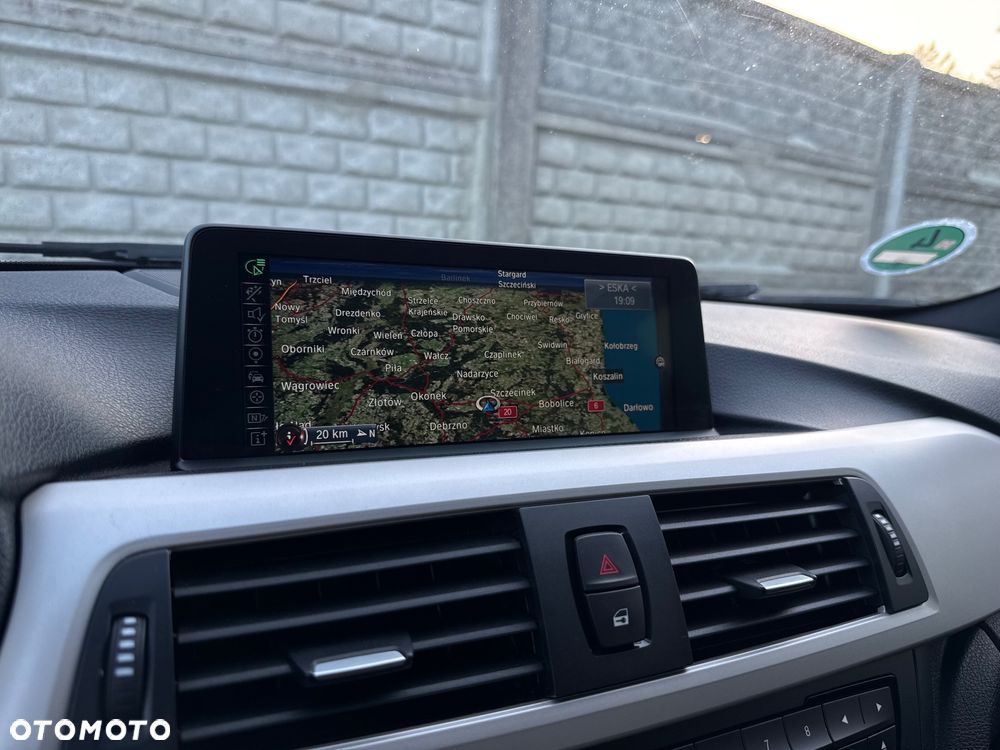 BMW Seria 3 - 17