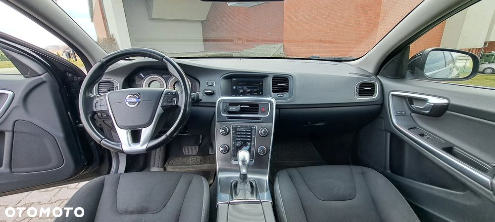Volvo V60 D3 Geartronic Momentum - 15
