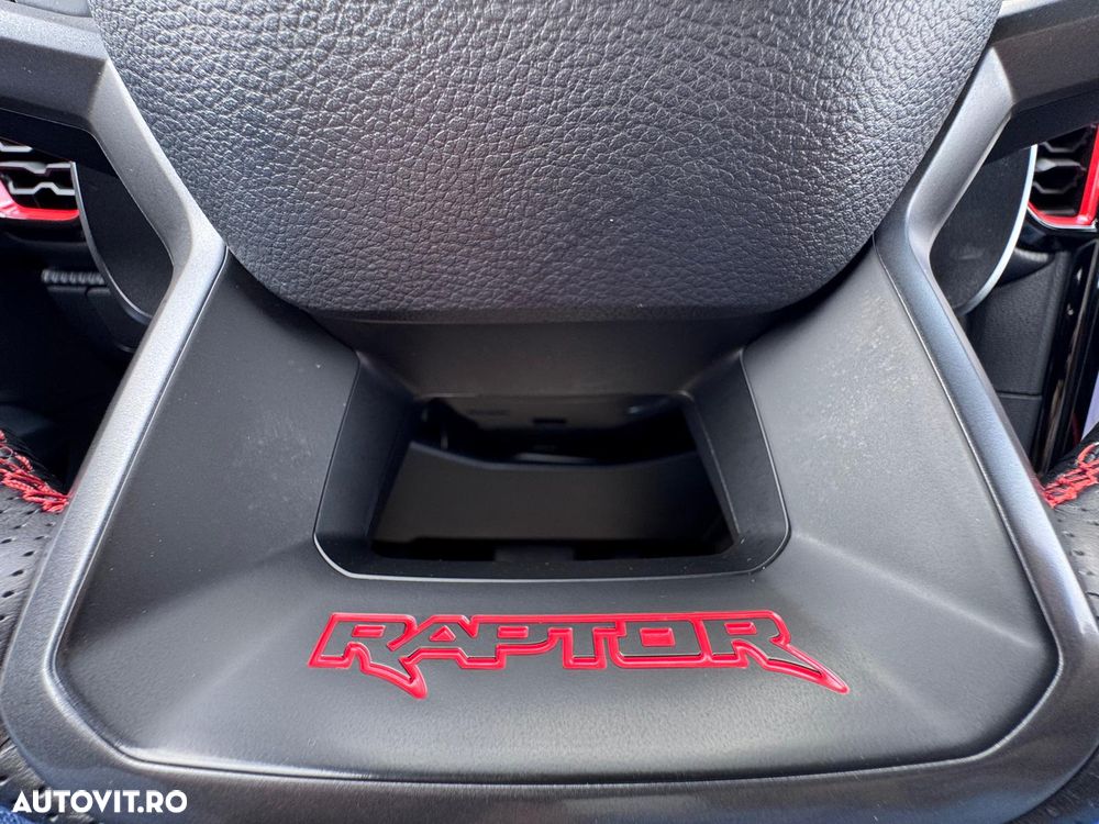 Ford Raptor - 36