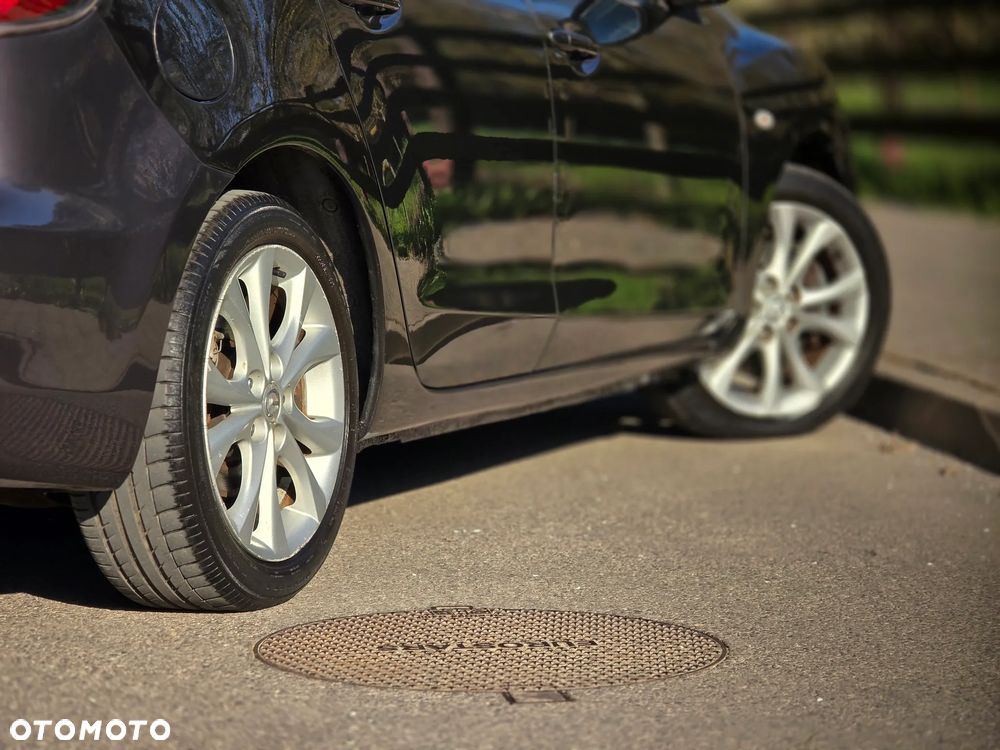 Mazda 3 2.3 16V s - 35