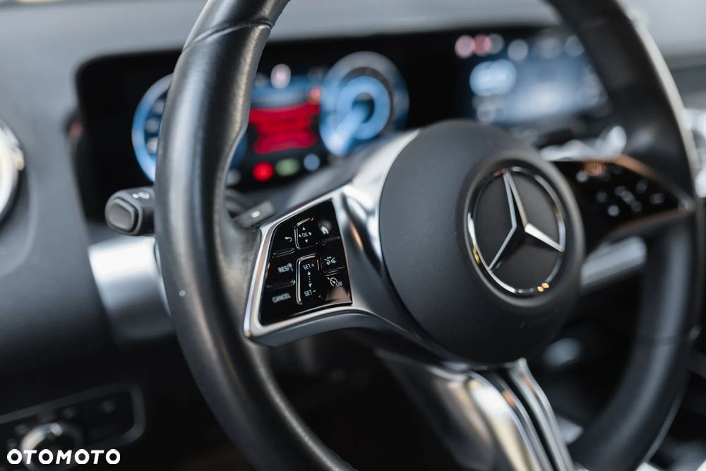 Mercedes-Benz EQB 350 66.5kWh 4-Matic Progressive 7os - 18