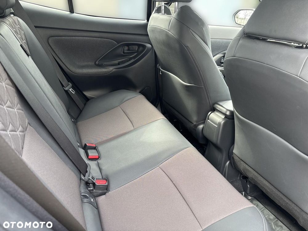 Toyota Yaris Cross - 18