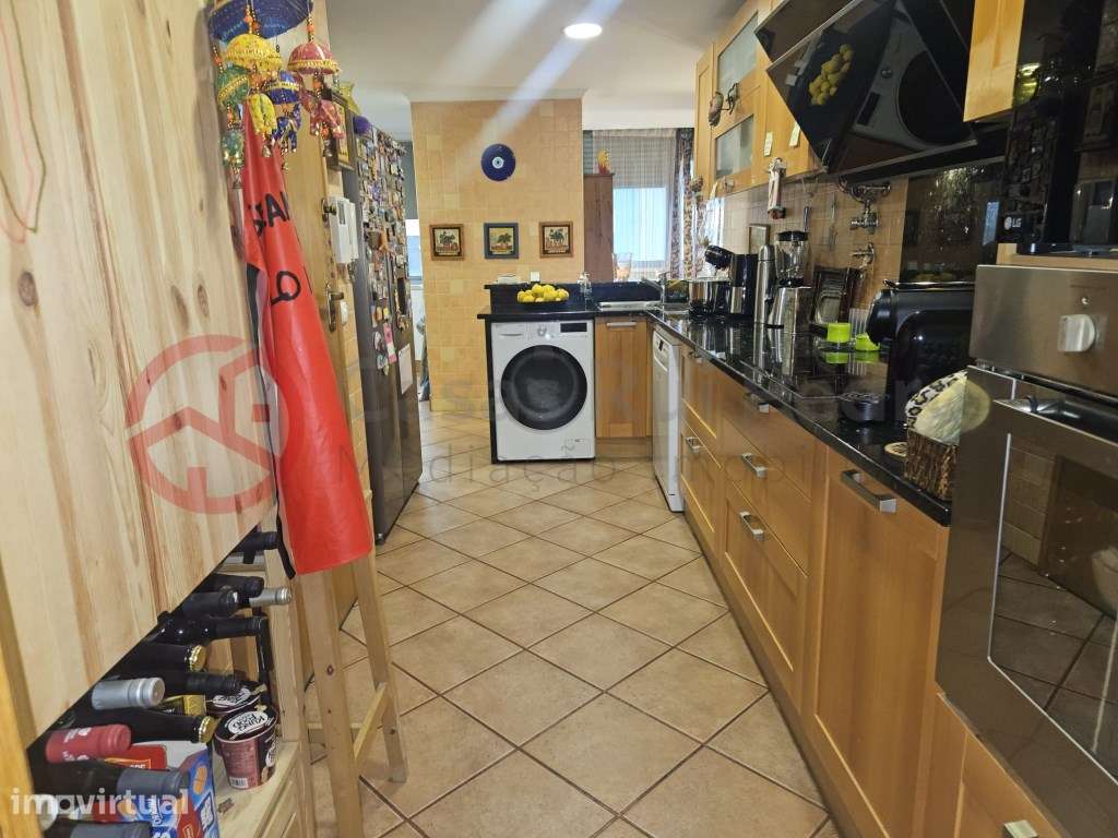 Apartamento T4 transformado em T2, com vista rio - Grande imagem: 2/30