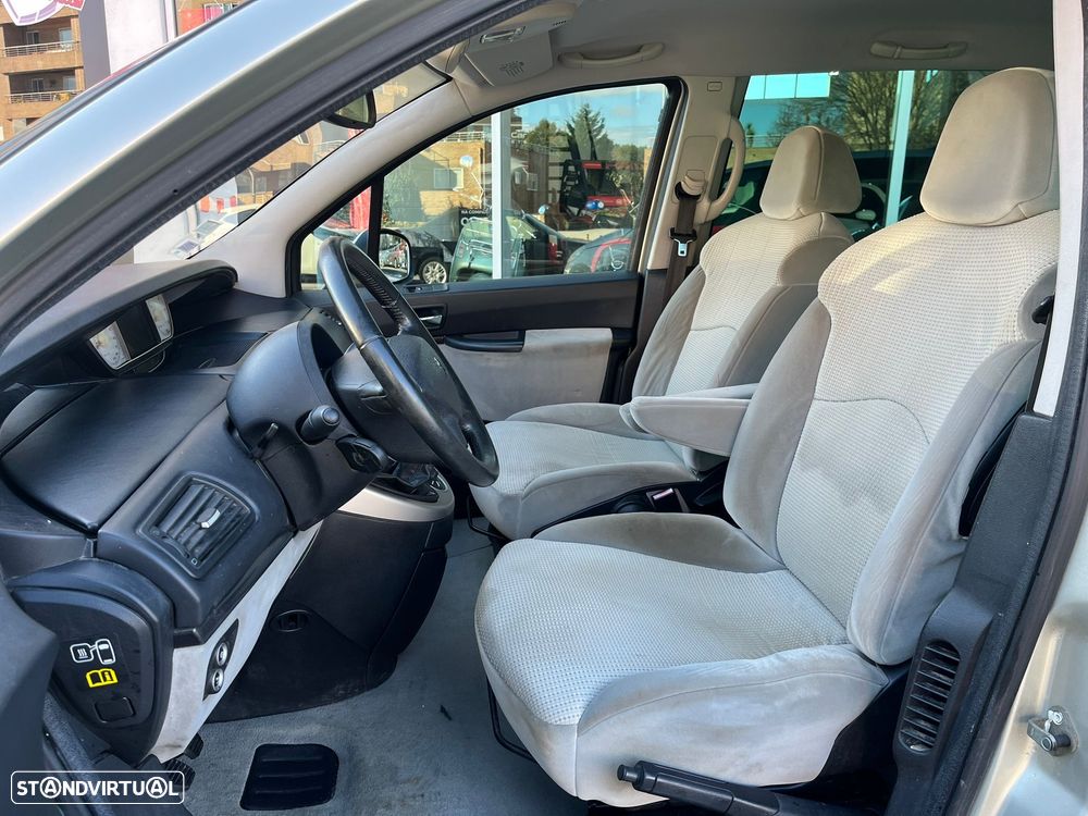 Peugeot 807 HDi 135 Family - 9