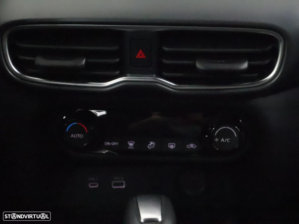 Nissan Juke 1.0 DIG-T N-Connecta DCT - 25