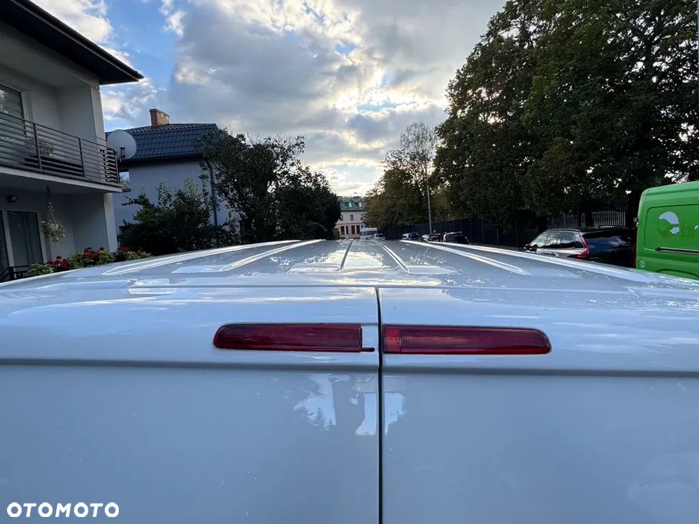 Volkswagen Transporter - 13