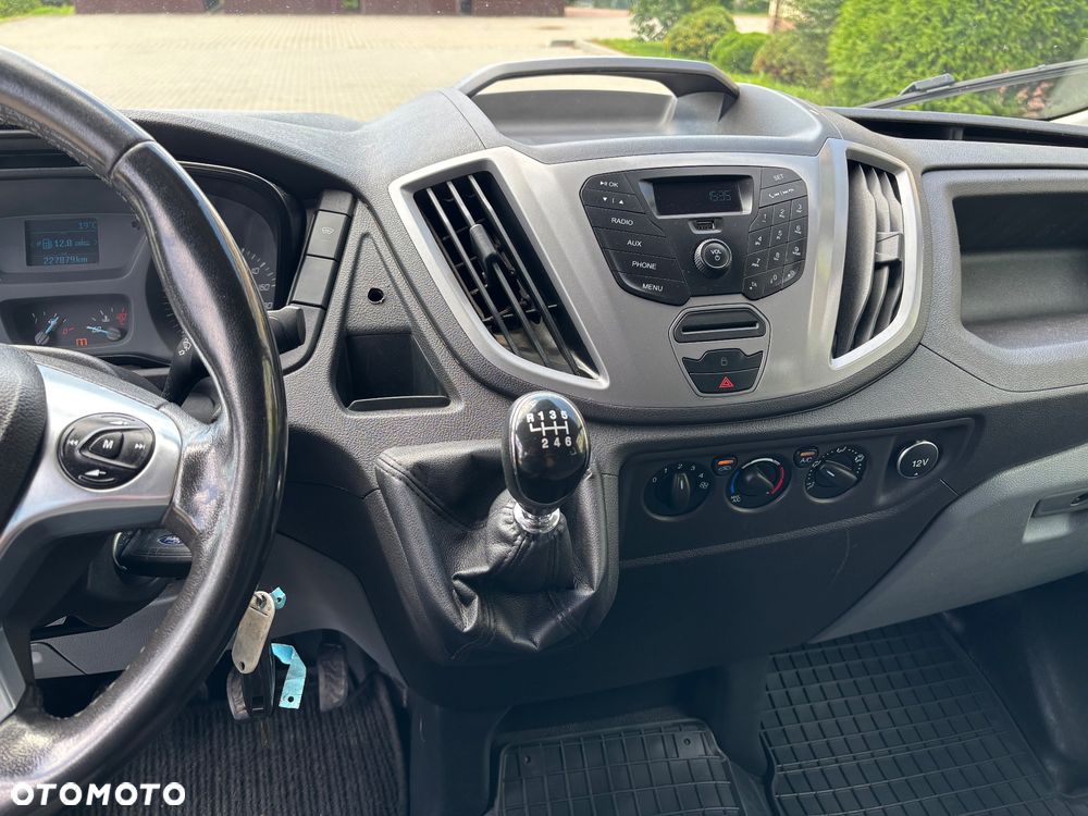 Ford Transit - 20
