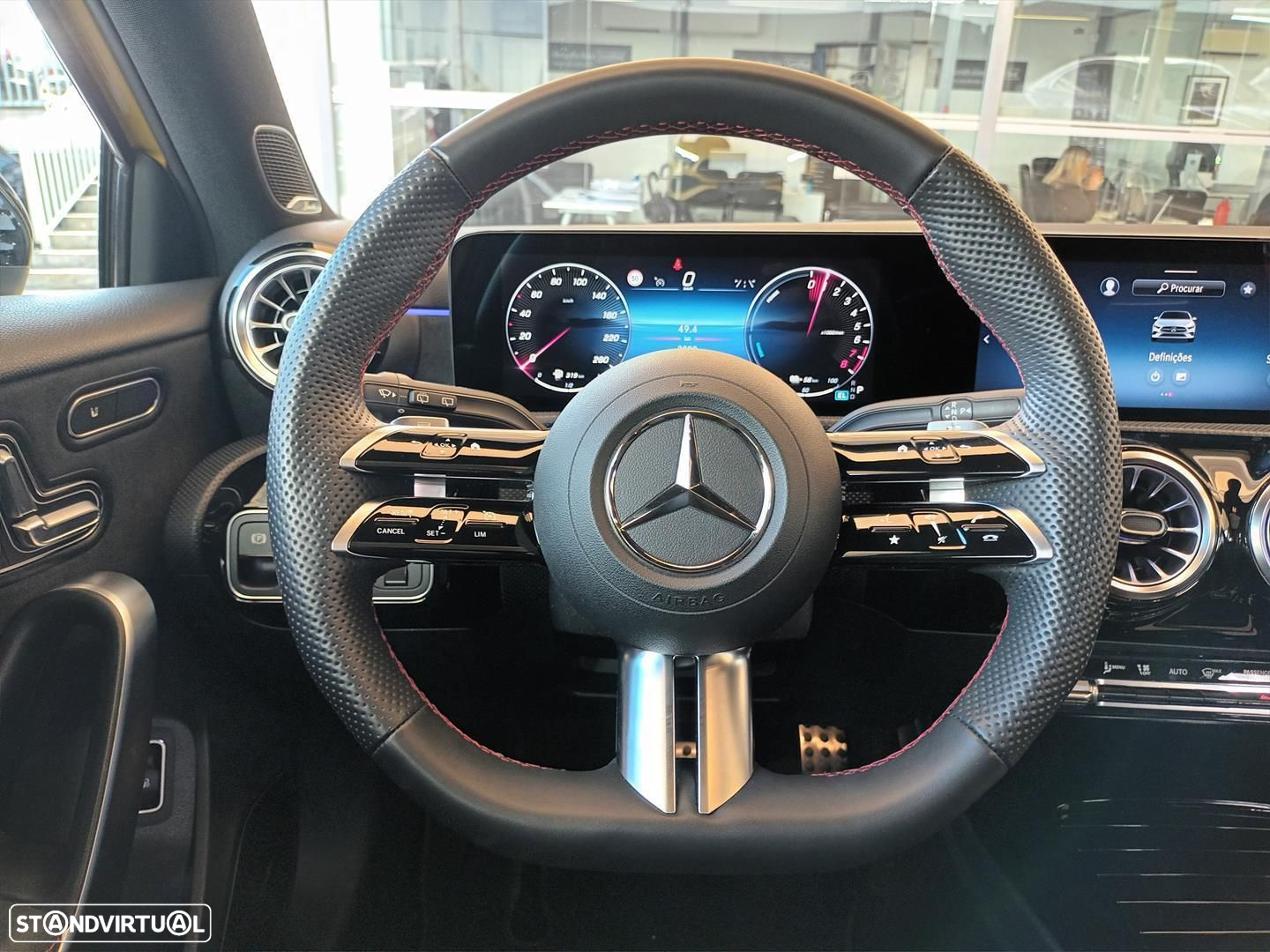 Mercedes-Benz A 250 e AMG Line - 26
