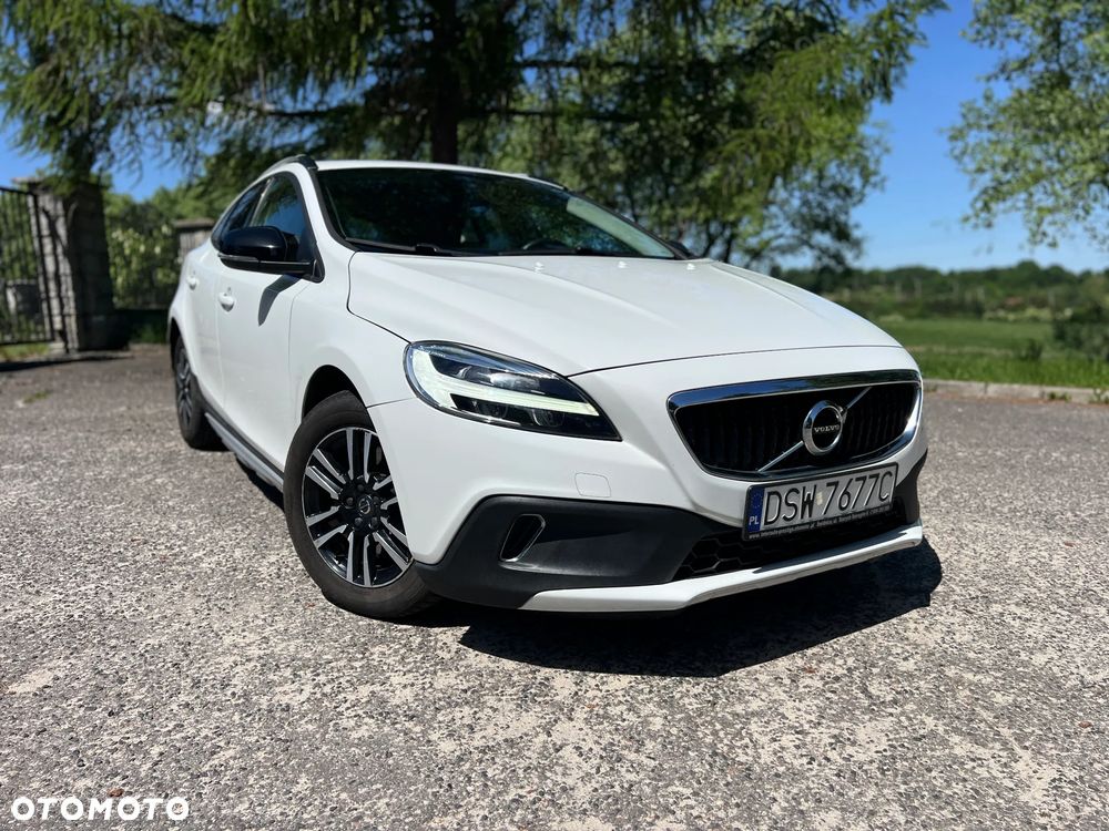 Volvo V40 Cross Country D2 Momentum - 3