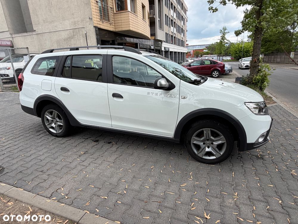 Dacia Logan 0.9 TCe Stepway S&S - 5