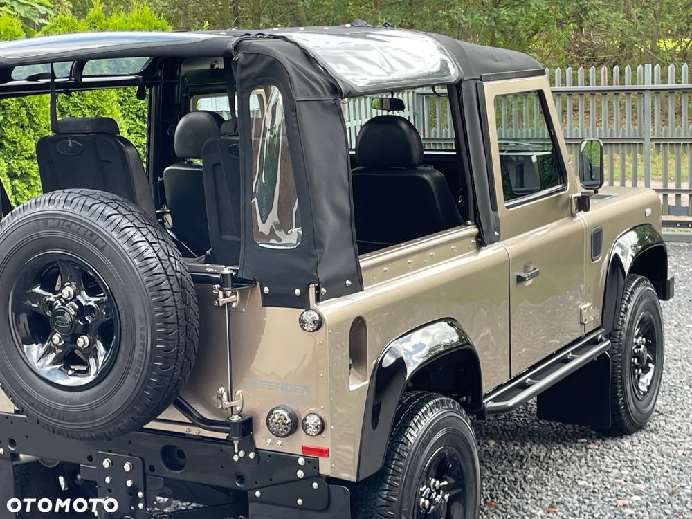Land Rover Defender 90 2.5 TD5 - 23