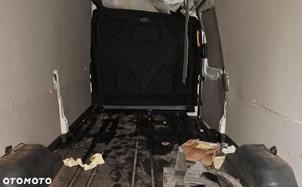 Ford e - transit - 7