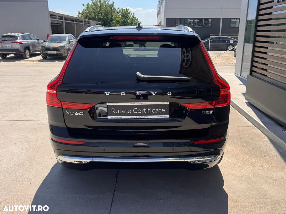 Volvo XC 60 B5 AT AWD MHEV Plus Dark - 8