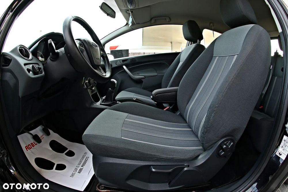 Ford Fiesta 1.25 Trend - 23