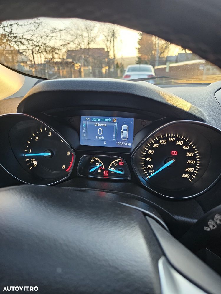 Ford Kuga - 2