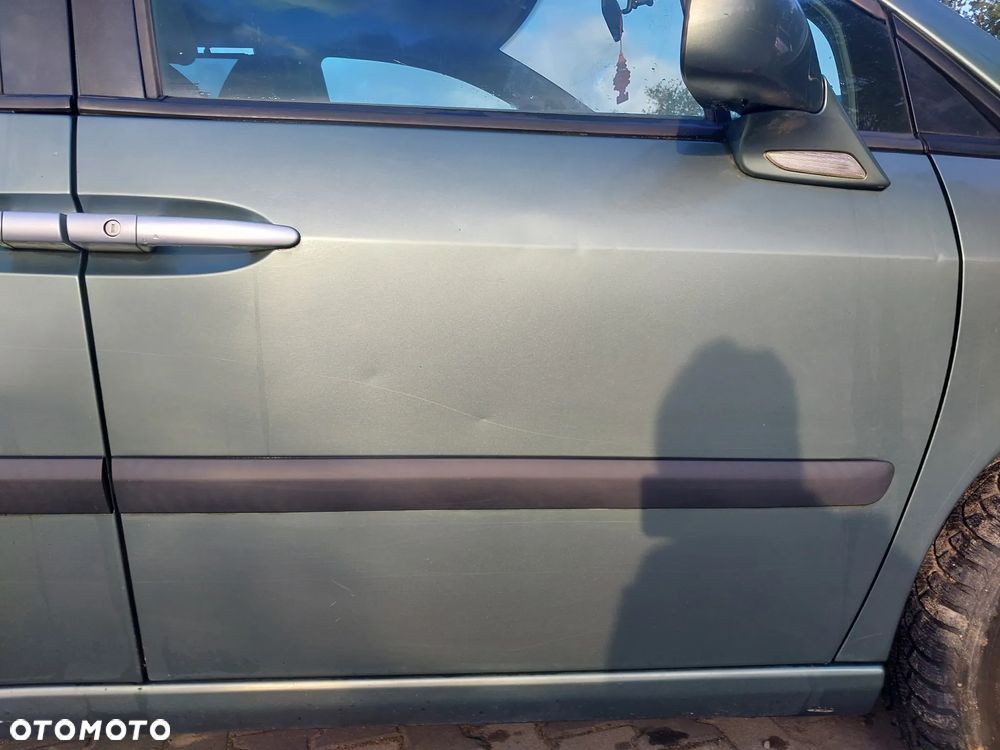 Citroen C8 Peugeot 807 silnik kompletny 2.0 16v Benzyna EW10A RFJ 103 kW 140 KM kolektor przepustnica cewka pompa alternator sprężarka skrzynia biegów AUTOMAT drzwi klapa maska zderzak lusterko listwa przesuwne boczne klamka zamek rolka mikrostyk blenda pas konsola schowek boczek drzwi fotel obrotowy fotele podsufitka panel sterownik wyświetlacz moduł szyba poduszka kierownica manetki zwijak radio mechanizm wydech tłumik mcperson zacisk hamulcowy lampa felga R16 hak holowniczy odpinany zbiorniczek rura przewód dekory drewno wyświetlacz NA CZĘŚCI WSZYSTKIE CZĘŚCI - 7