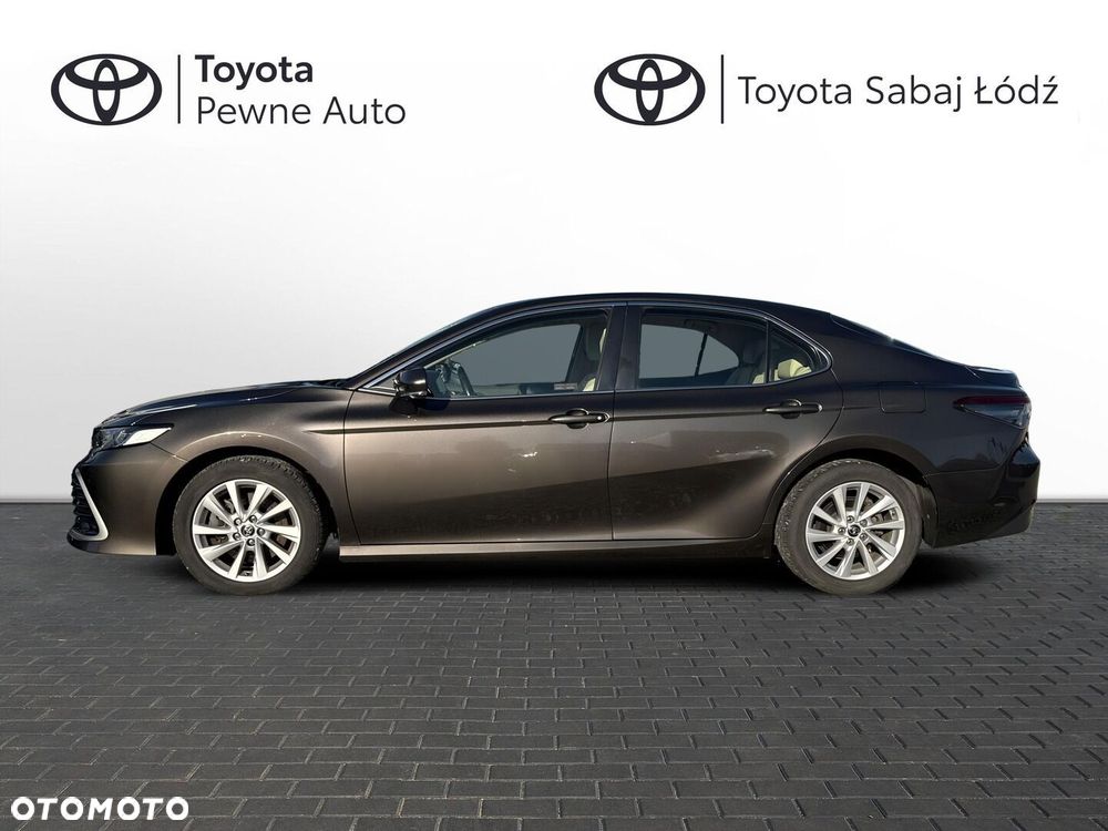 Toyota Camry 2.5 Hybrid Comfort CVT - 2