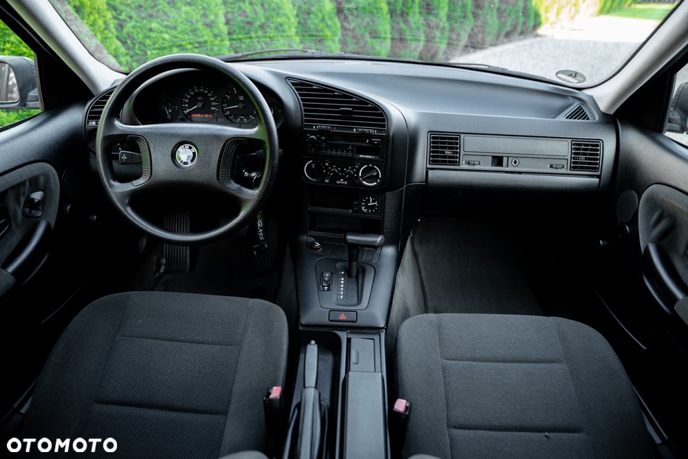 BMW Seria 3 - 25