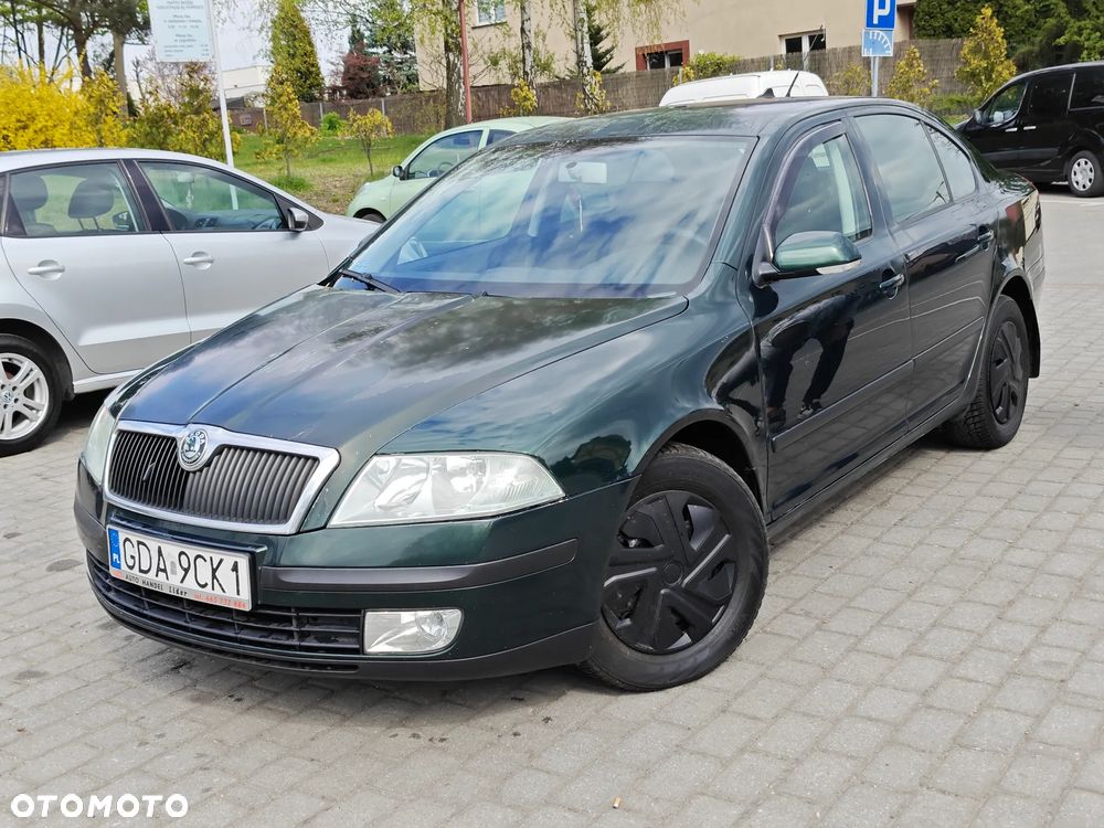 Skoda Octavia 1.6 Elegance - 1