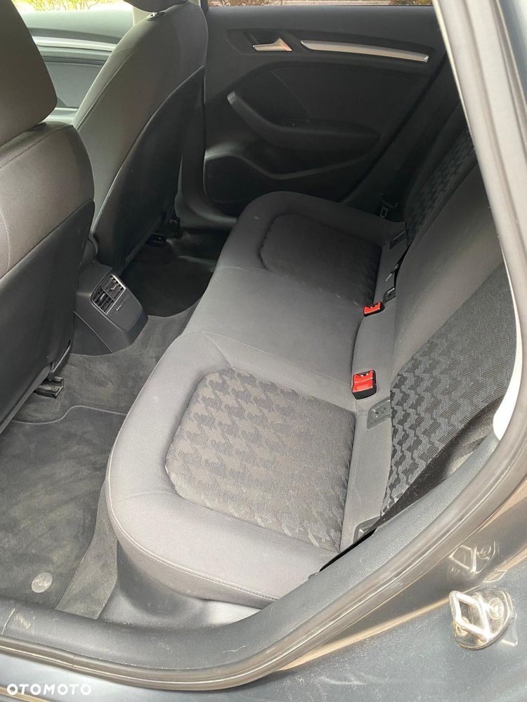 Audi A3 Sportback 1.6 TDI (clean diesel) Attraction - 9