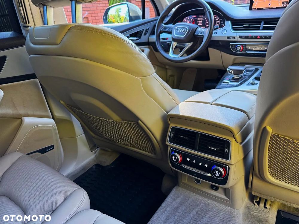 Audi Q7 - 34