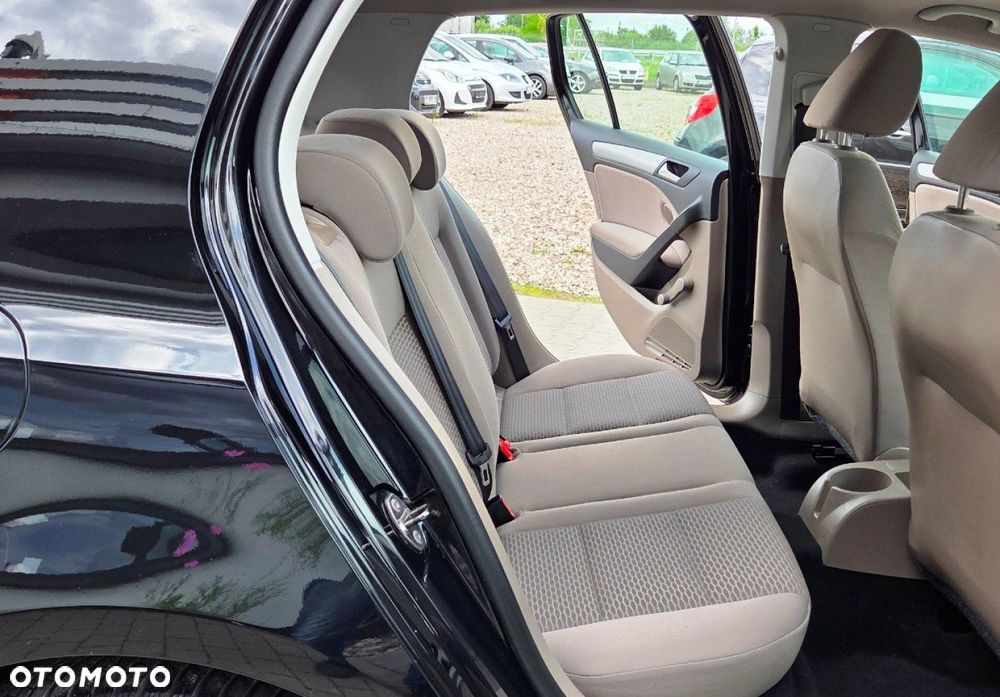 Volkswagen Golf - 17