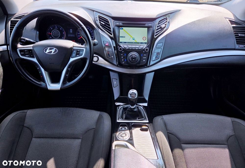 Hyundai i40 Kombi blue 1.7 CRDi Style - 32