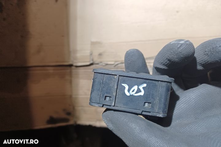 Butoane geam sofer Opel Zafira A  [din 1999 pana  2003] Minivan 5-usi 1.8 AT (125 hp) - 2