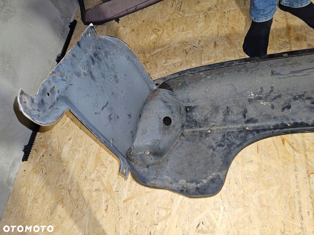 BŁOTNIK PRAWY PRZÓD MERCEDES W108 S108 - 10
